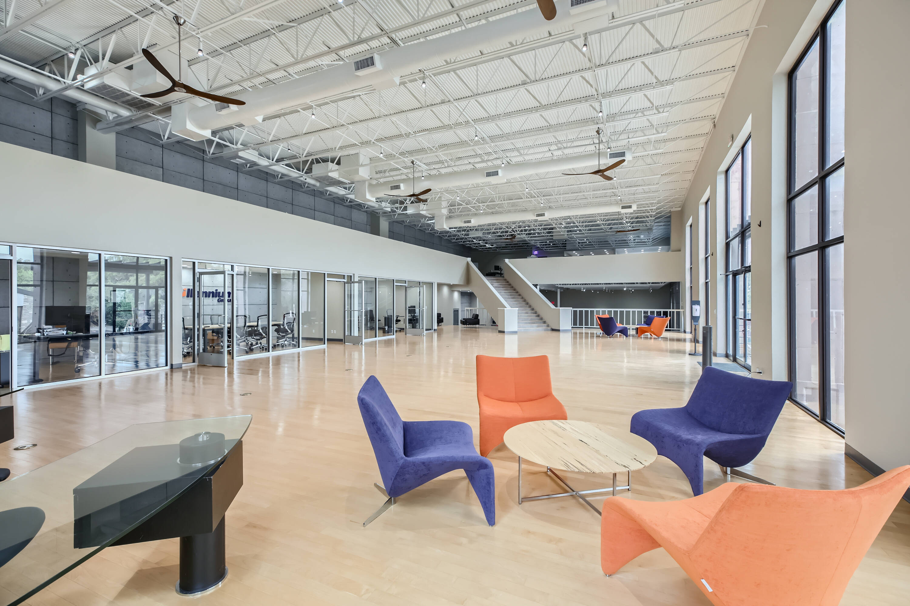 Convenient Commercial Office